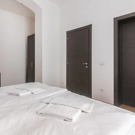 Riverside Palace Suites Prague Exterior photo